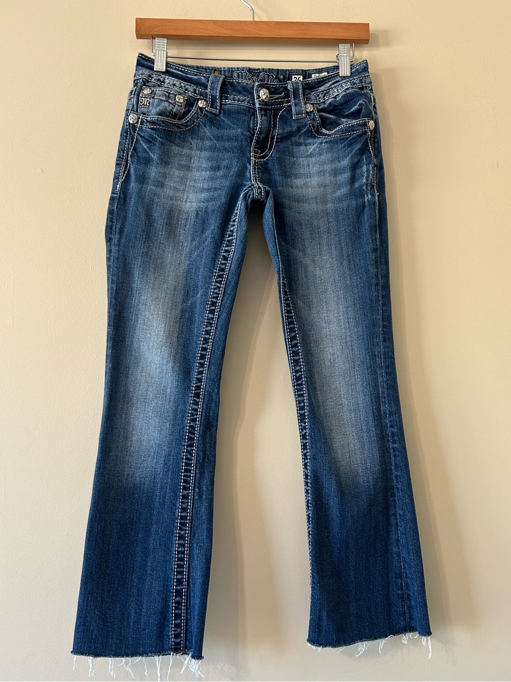 Miss Me Low Rise Boot Cut Jeans Y2K Vintage Sz 26 Raw Hem Embellished Pockets